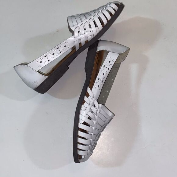 Women's White Leather Shoes - Picture 3 of 11